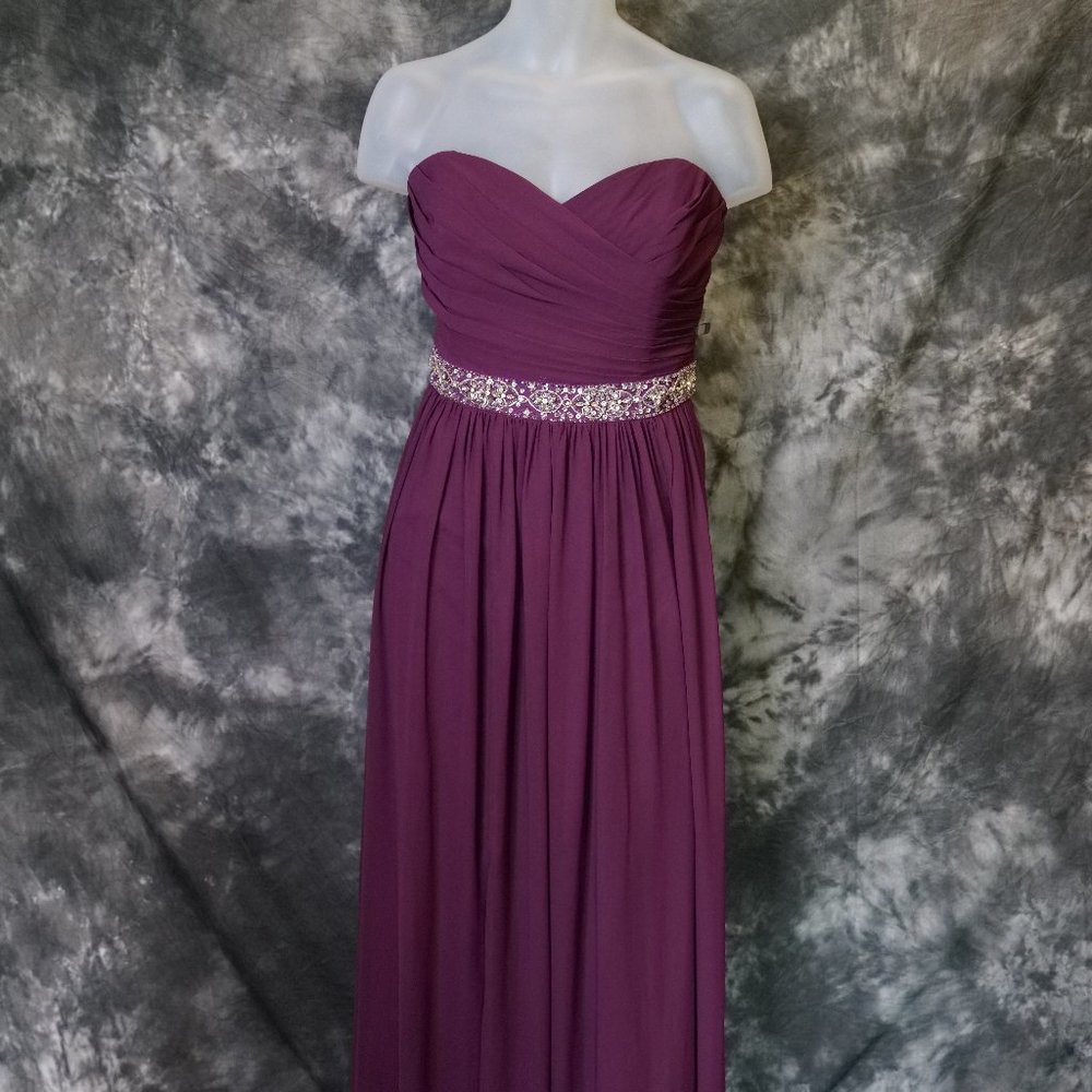 Size 20 Plum Purple Strapless Formal Dress